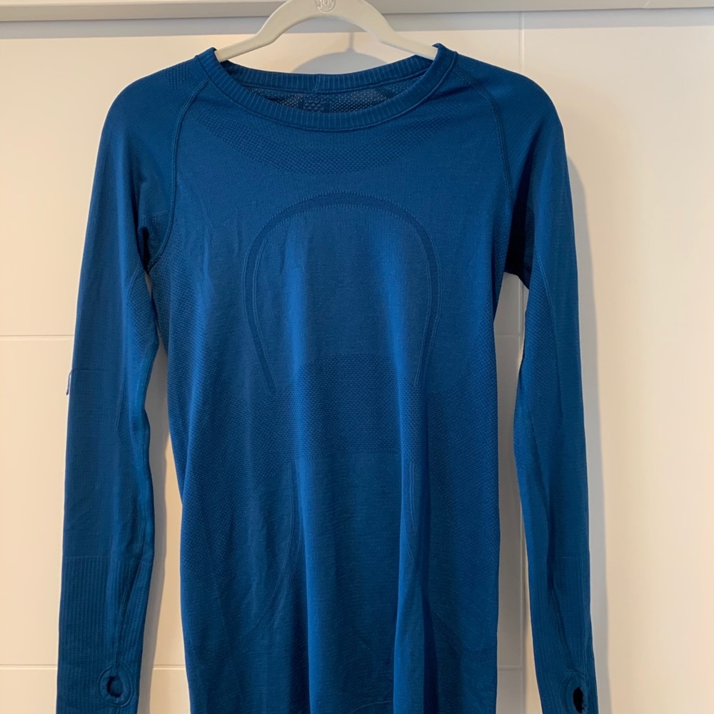 Swiftly Tech Long Sleeve in Cypress - size 6